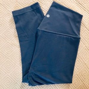Lululemon Align Crop, Size 6